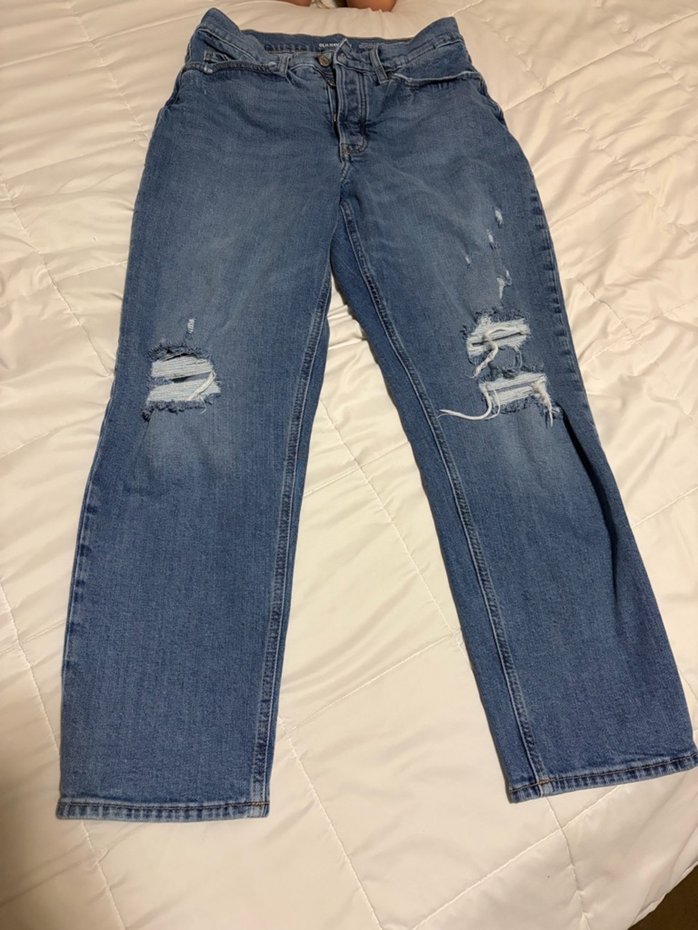 Old Navy Distressed Straight-Leg Jeans in Medium Blue